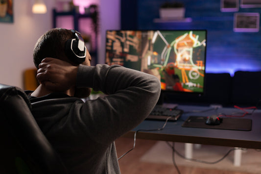 Power Up Your Gameplay: The Perfect Snack for Long Gaming Sessions